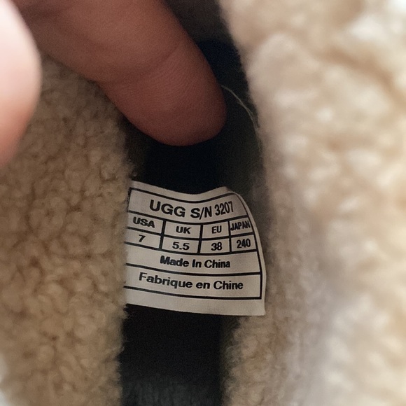 UGG Leather Shearling Boots - Picture 7 of 9